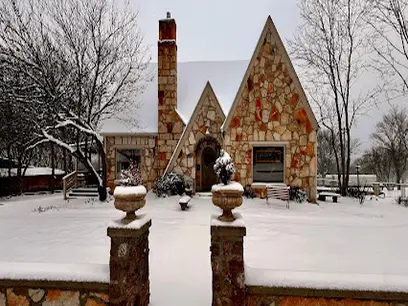 Twin Rivers - Stone Cottage